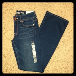 NWT Amerivan Eagle Kick Boot Jeans: Size 4R